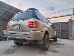 Сүрөт унаа Toyota Sequoia