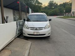 Сүрөт унаа Toyota Sienna