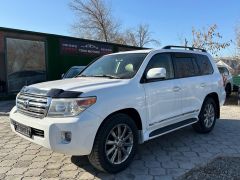 Сүрөт унаа Toyota Land Cruiser