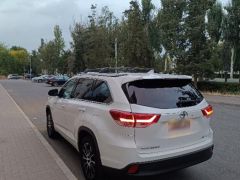 Сүрөт унаа Toyota Highlander