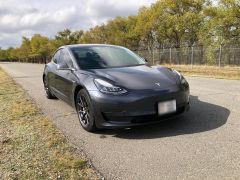 Фото авто Tesla Model 3