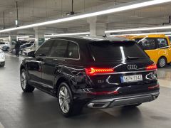 Сүрөт унаа Audi Q7