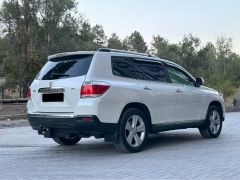 Сүрөт унаа Toyota Highlander