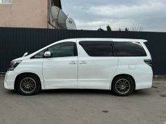 Сүрөт унаа Toyota Alphard