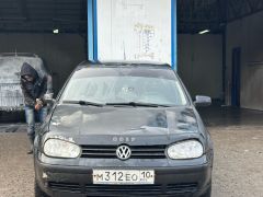 Photo of the vehicle Volkswagen Golf