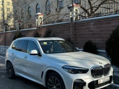 Photo of the vehicle BMW X5