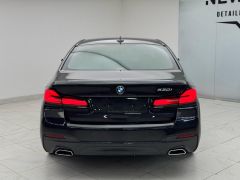 Photo of the vehicle BMW 5 Series