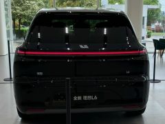 Photo of the vehicle LiXiang L6