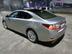 Photo of the vehicle Lexus ES