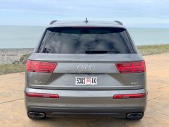 Сүрөт унаа Audi Q7