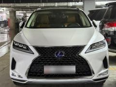 Photo of the vehicle Lexus RX