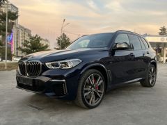 Photo of the vehicle BMW X5