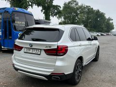 Photo of the vehicle BMW X5