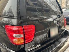 Фото авто Toyota Sequoia