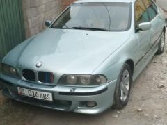 Photo of the vehicle BMW 5 Series