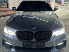 Photo of the vehicle BMW 5 Series