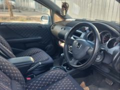 Фото авто Honda Fit