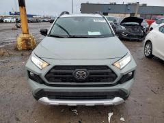 Сүрөт унаа Toyota RAV4