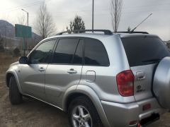 Сүрөт унаа Toyota RAV4