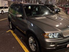 Photo of the vehicle BMW X5