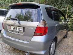 Photo of the vehicle Honda Fit