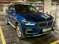 Photo of the vehicle BMW X5