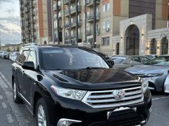 Photo of the vehicle Toyota Highlander