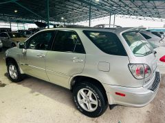 Photo of the vehicle Lexus RX