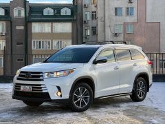 Photo of the vehicle Toyota Highlander