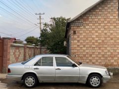 Сүрөт унаа Mercedes-Benz W124