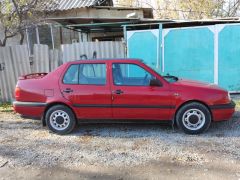 Photo of the vehicle Volkswagen Vento