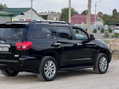 Сүрөт унаа Toyota Sequoia