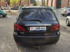 Сүрөт унаа Toyota Avensis Verso