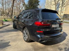 Сүрөт унаа BMW X7