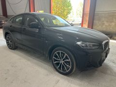 Photo of the vehicle BMW X4