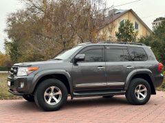 Photo of the vehicle Toyota Land Cruiser