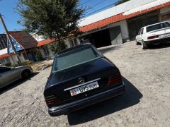 Сүрөт унаа Mercedes-Benz W124