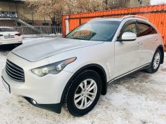 Photo of the vehicle Infiniti FX