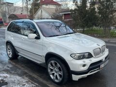 Photo of the vehicle BMW X5