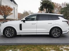 Photo of the vehicle Lynk &amp; Co 9