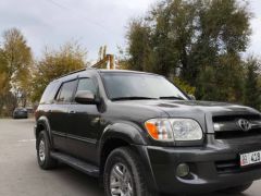 Photo of the vehicle Toyota Sequoia