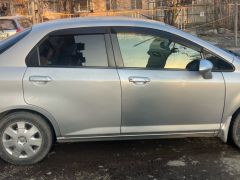 Фото авто Honda Fit Aria