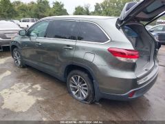 Фото авто Toyota Highlander