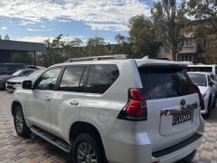 Сүрөт унаа Toyota Land Cruiser Prado