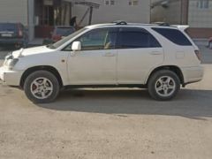 Сүрөт унаа Toyota Harrier