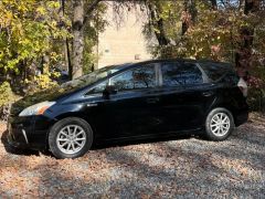 Сүрөт унаа Toyota Prius v (+)