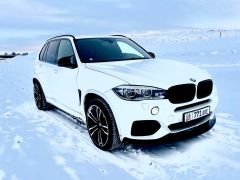 Photo of the vehicle BMW X5