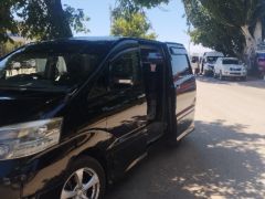 Фото авто Toyota Alphard