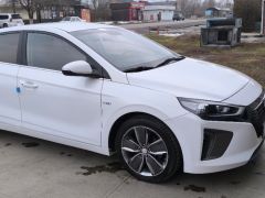 Photo of the vehicle Hyundai IONIQ