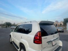 Photo of the vehicle Lexus GX